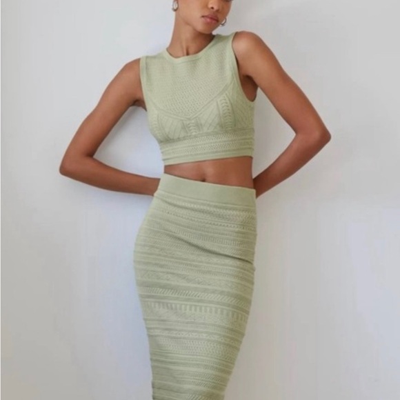 Babaton pencil skirt - soft green - Picture 2 of 4